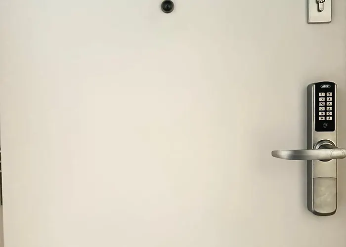 Odrzanska 17b - Self Check-in 20h